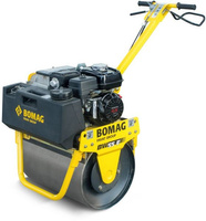 Jednobębnowy walec ręcznie prowadzony BOMAG BW 55 E